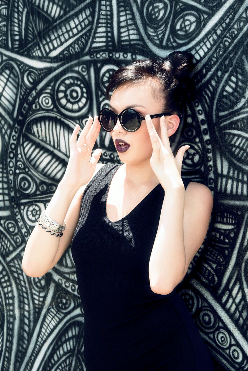 DaunnetteNeRaih's tweet image. New images: Photographer @tammymcgarityphoto &amp;amp; MUAH: @paintedbylinda #Vogue #Goals #nativeamericanmodel #teenmodel