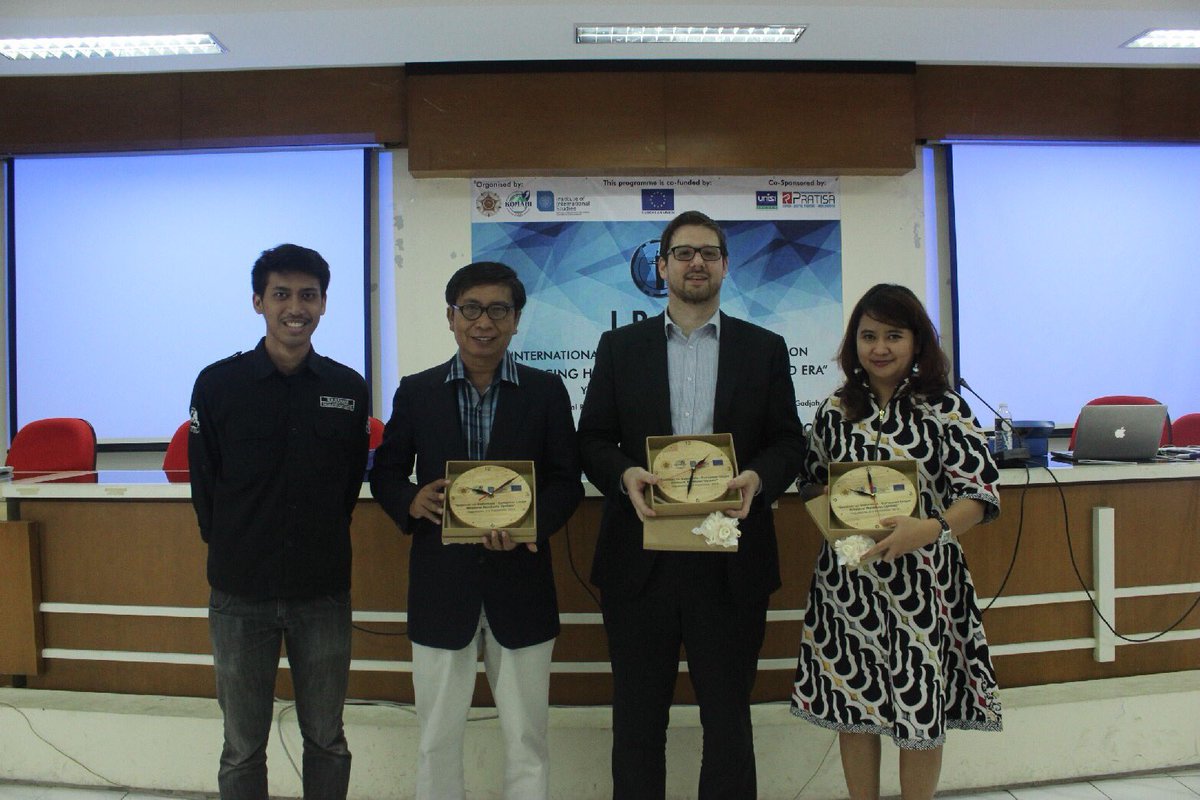 The Indonesia-EU Bilateral Relation Seminar has just ended.  We like to say thank you for this precious moment!