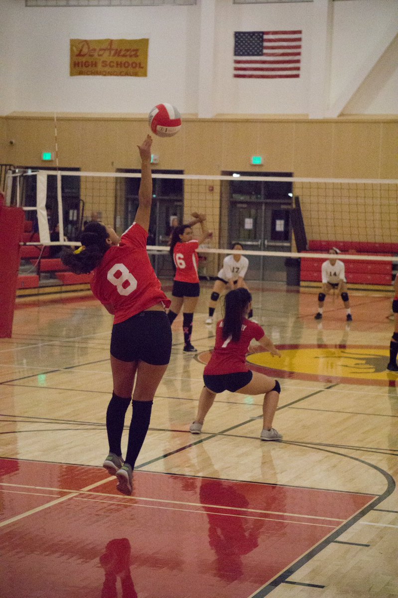 De Anza High School tweet media