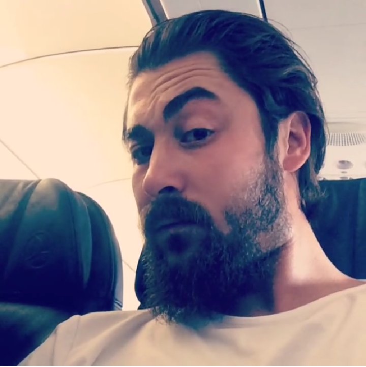 elifkes80's tweet photo. @OzturkSemih 😁 Hayırlı yolculuklar kazası belasız #kıbrıs #cybrus #plane #uçak geliyor #SemihÖztürk 😎 https://t.co/uey3tKZr6W
