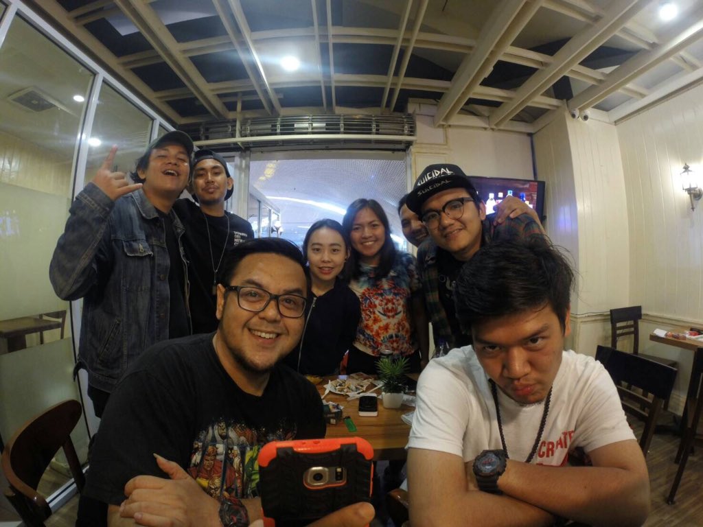 #Aphoria bakalan hadir dan live report di #Soundrenaline2016 ikutin kita terus ya gengs #LouderThanEver