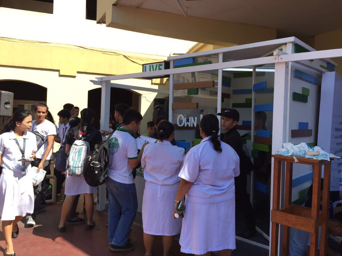 LiveSmart's tweet photo. We're at PNU for #SmartCandyTour! Visit our booth and upload your videos for a chance to fly to LA #OwnIt https://t.co/oJ2YTaVMqE