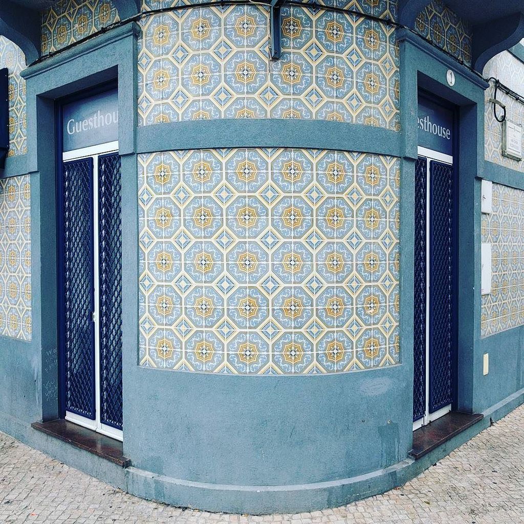 Tiles are everywhere here all different colours and designs #tiles #portugal #abmtravelbug #instapassport #tiledesi…