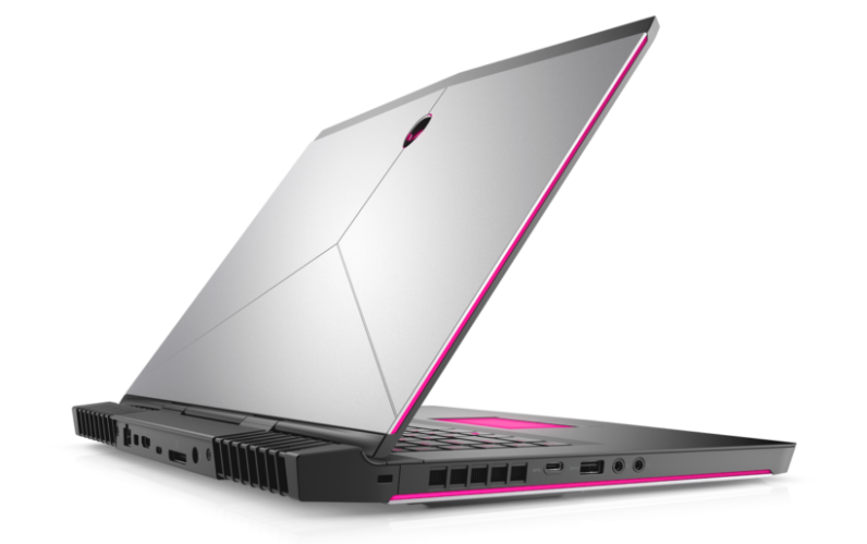 fastpuppy's tweet photo. The new @Alienware laptops looks ok.. I guess
Not sure why they put the #powerjack (7) in the back (not practical) https://t.co/ZawVzNbWc1