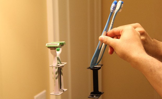 buymedesign's tweet photo. #Kickstarter pick: #Cubecoid, the world's 1st nano-suction toothbrush holder. https://t.co/tl39TaLmaV | #SPOTdesign https://t.co/8EcZbmK0d0