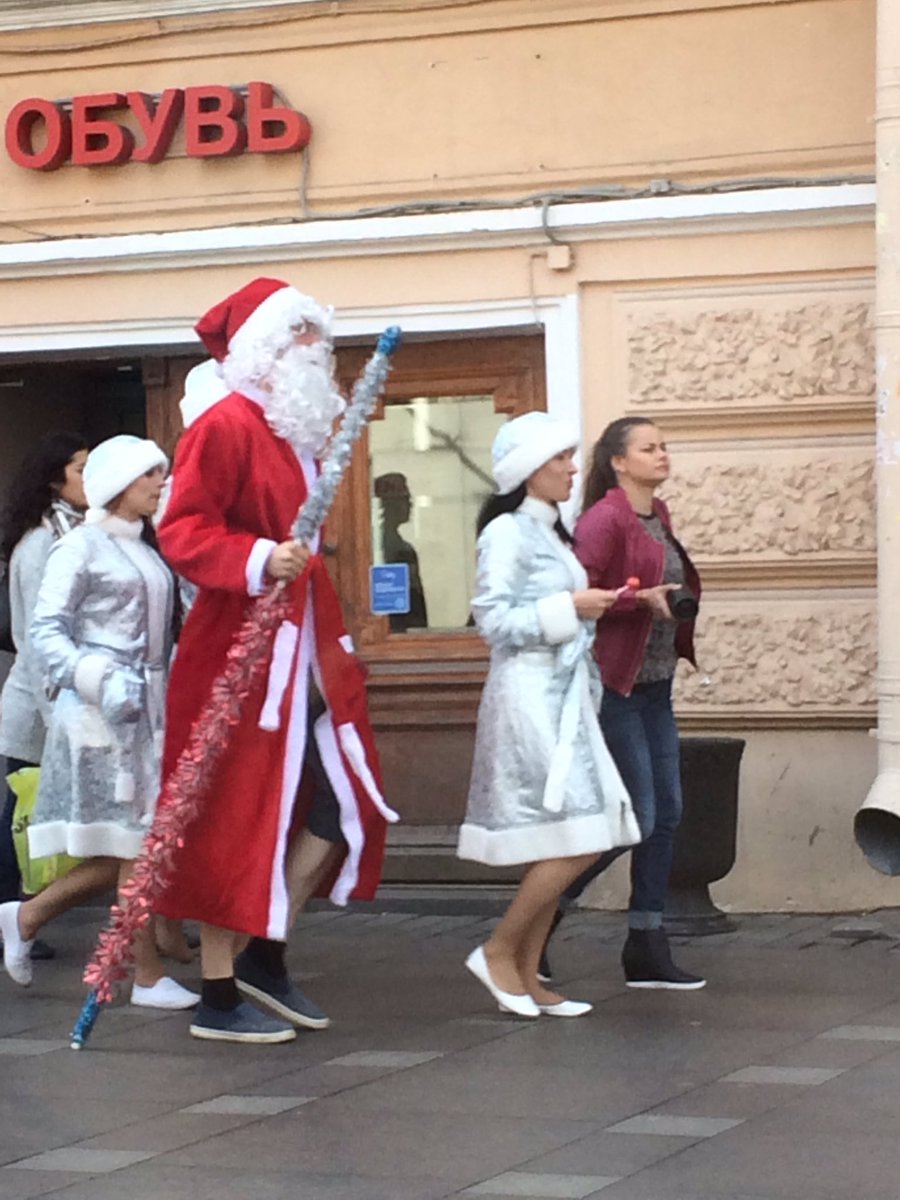 Что сегодня такое на Невском?