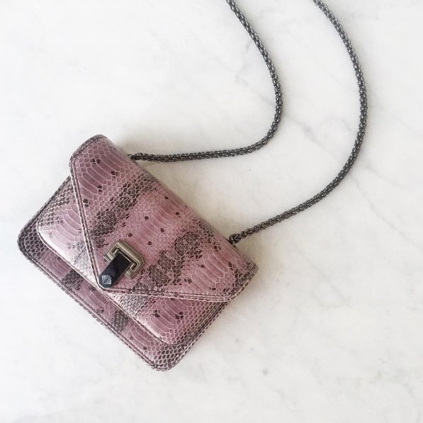 BarabouxBags's tweet photo. New Season Arrivals | feat the Yolanda | in store now at @BarneysNY #BeverlyHills.
#baraboux #xobarneys #losangeles https://t.co/Asv2l3BQ7q