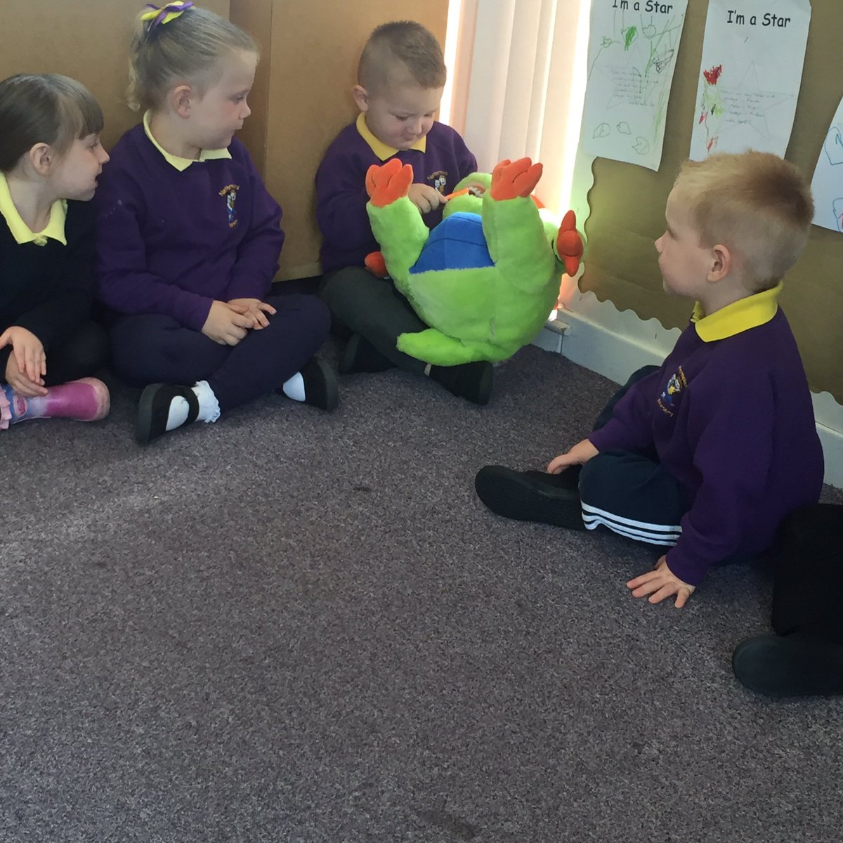 netherweans's tweet image. The AM children practiced brushing Elvis&apos;s teeth #effectivecontributors #learningroutines