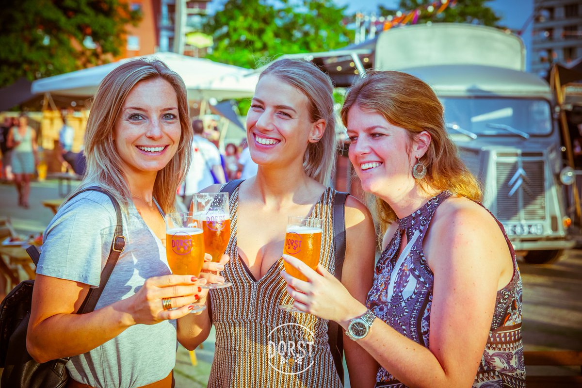 YES! Vandaag om 16.00 openen de deuren van #FestivalDORST in het #Griftpark van #Utrecht!