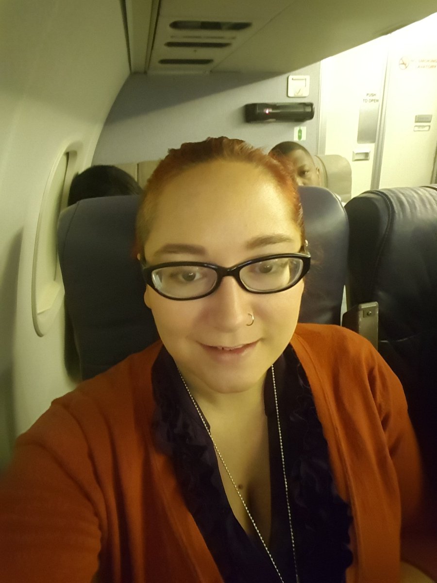 BearAsses's tweet photo. WEE PLANE! And I'm at like the very back so no fun expressions from other people :c Headed to ORD, then to Philly! https://t.co/QGIGOrUXgA