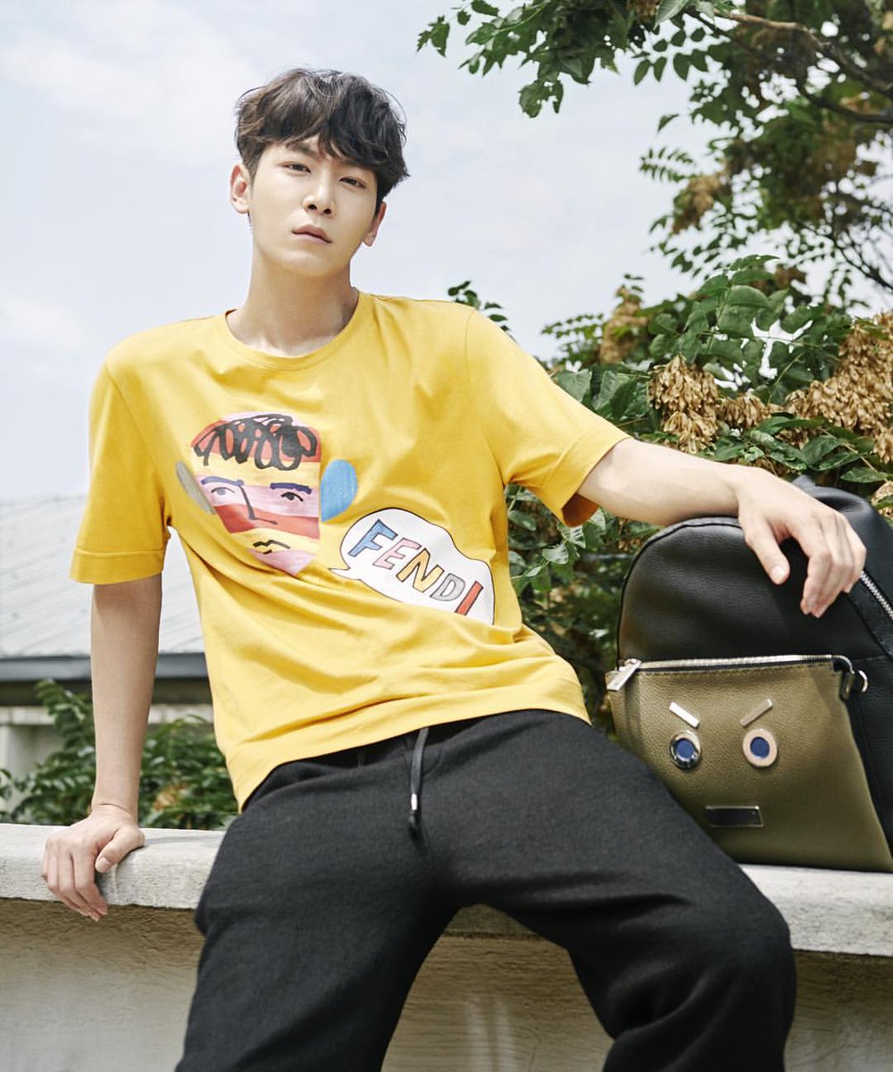 DAPMODELS_TH's tweet photo. Cheolwoo Lee | SELFESTEEM X FENDI MEN @FENDI #FendiFaces #FendiFW16 #FendiMen #ESteem #selfESteem #ESteemmodels https://t.co/LD9MWu8kIO