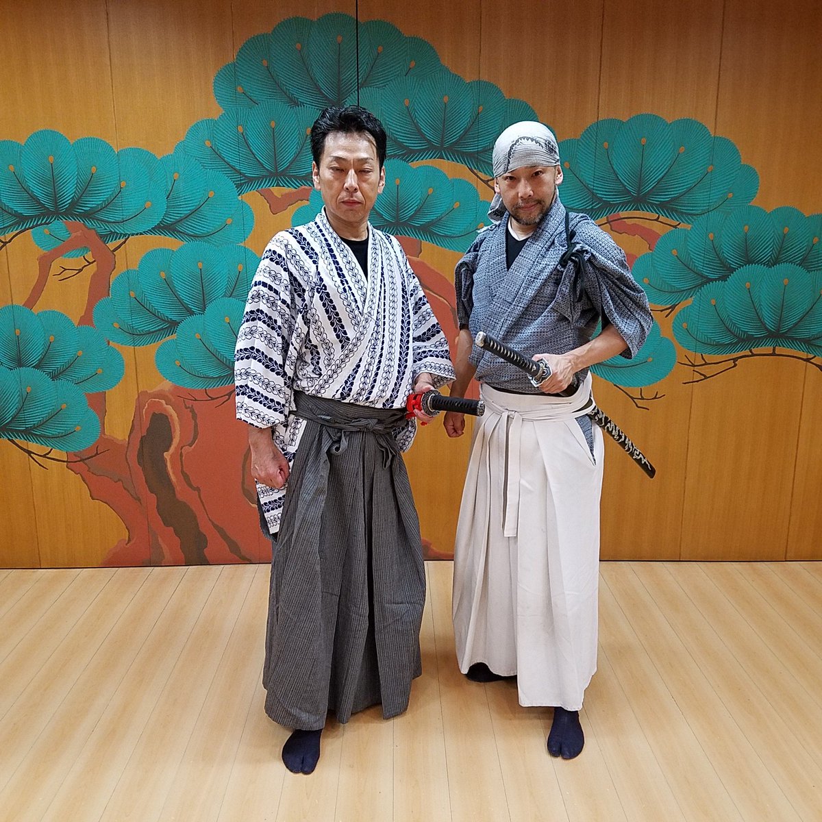 Tetsuro Shimaguchi Samurai Artist 歌舞伎俳優市川猿四郎さん 猿之助さんの座組の立師 殺陣師 でもあります 本歌舞伎はもちろん スーパー歌舞伎 あのワンピース歌舞伎も振り付けされています こうやって変わらず稽古場に来てくださるのも嬉しい Tetsuro Shimaguchi Samurai Artist 歌舞伎俳優市川猿四郎さん 猿之助さんの座組の立師 殺陣師 でもあります 本歌舞伎はもちろん スーパー歌舞伎 あのワンピース歌舞伎も振り付けされています こうやって変わらず稽古場に来てくださるのも嬉しい