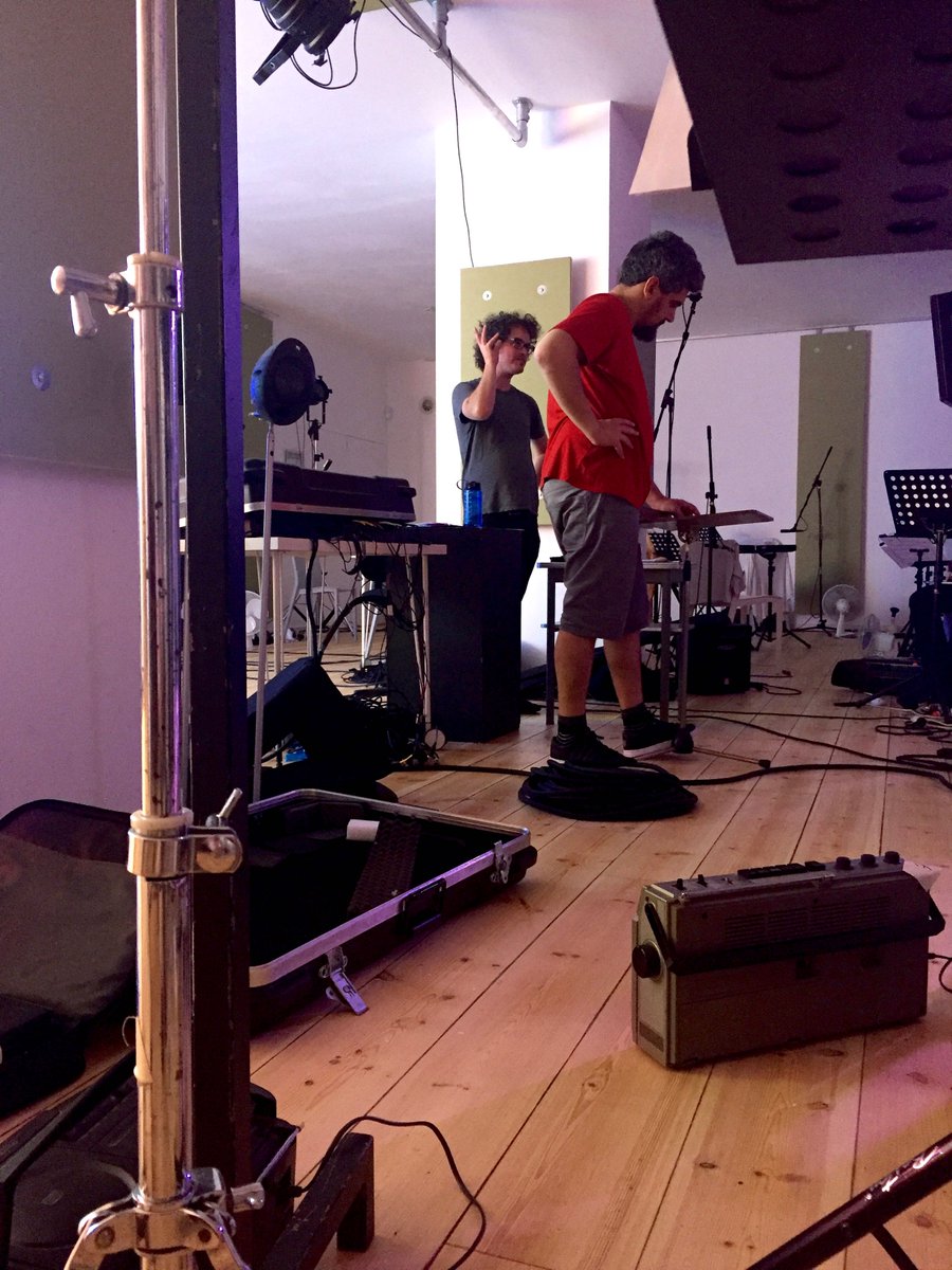 Modelo_62's tweet image. With Anthony Vine working on 'For Agnes Martin', a beautiful work! @muziekweek 8sep @TheaterKikker