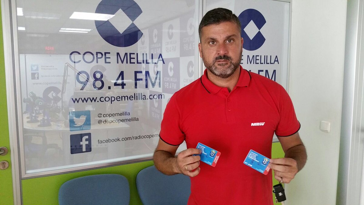 DepCopeMelilla's tweet photo. Dos abonos más de la @UDMelilla del concurso de #Serglobin, ahora para @MiguelA84167356. #sientelacorazonada https://t.co/XC6SRDjuiw