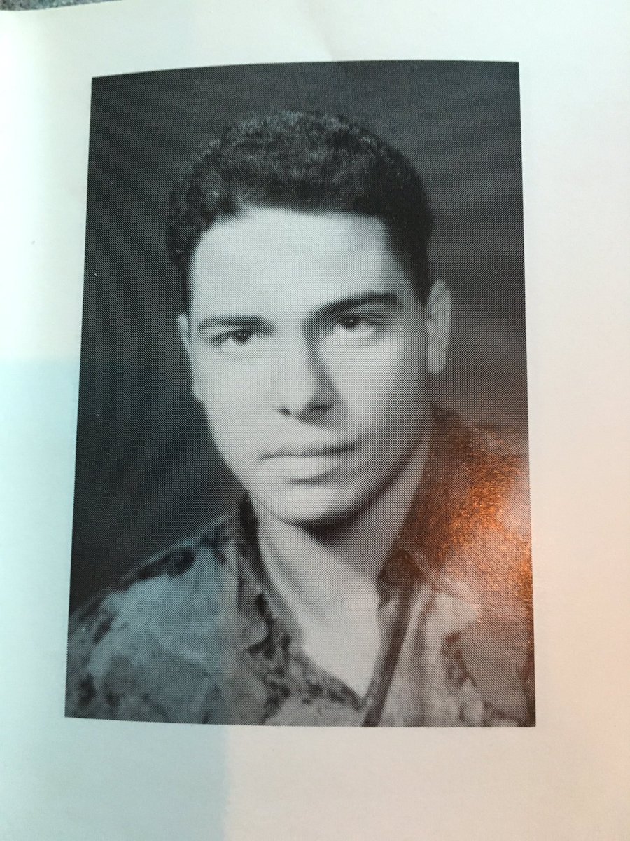 STAR999radio's tweet image. We can&apos;t. Raven&apos;s senior yearbook pic #1993 #VinalTech @AnnaAndRaven