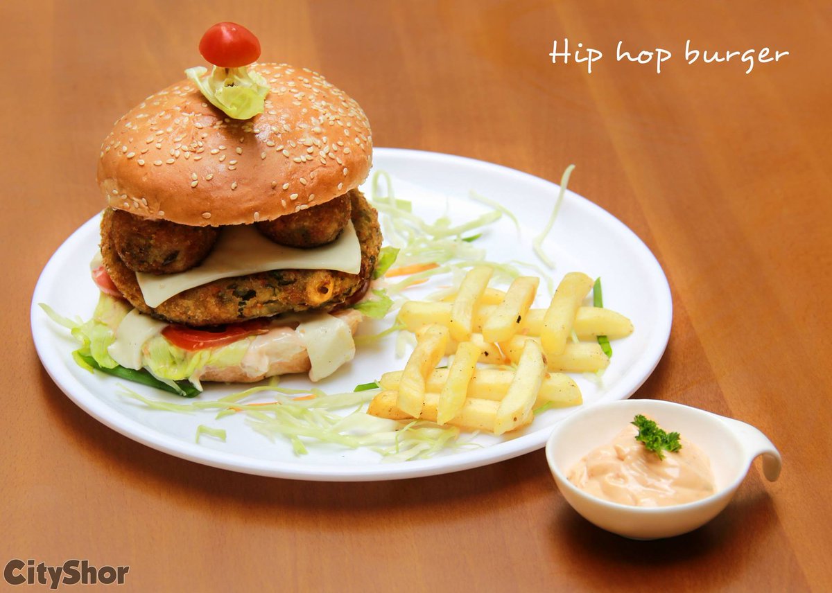 CityShorBLR's tweet photo. #BATCHEF introduces NEW MENU and #DESSERTS this weekend.
https://t.co/OQNW6VPFma
#homedelivery #fastfood #Gourmet https://t.co/85oGSMhctG