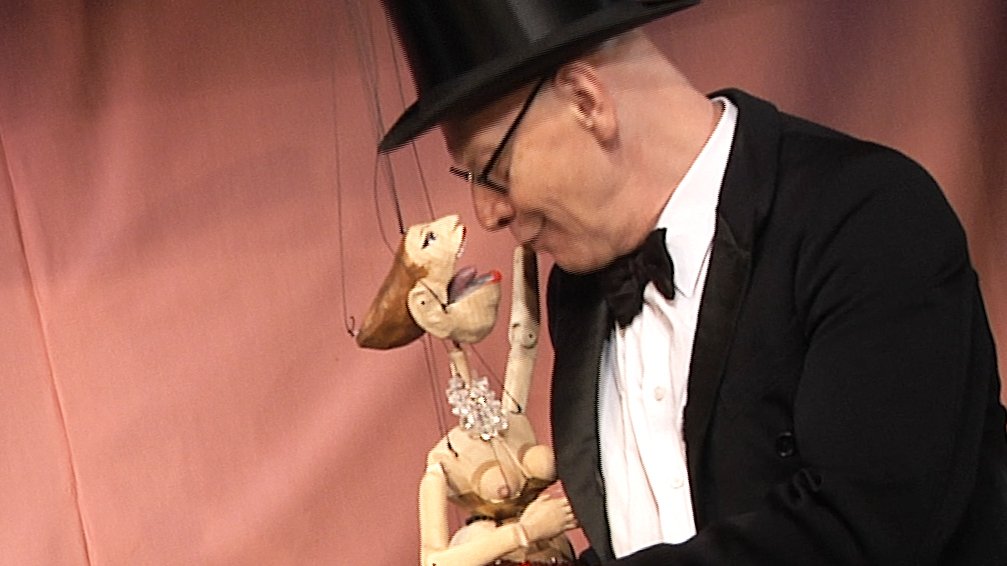 #dresden AUGUST Theater macht stark und feiert seinen 5. Geburtstag mit der Gala "TUSCH" bit.ly/2bPdEjR