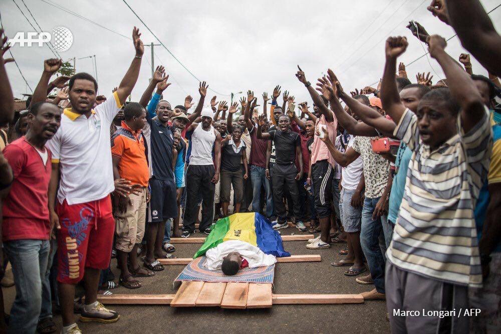 DNolwenn's tweet photo. Voilà le Gabon d'aujourd'hui @BFMTV @Europe1 @lemondefr @FRANCE24 @fhollande @libe #RespectezMonVote https://t.co/jPSw6XkoRu