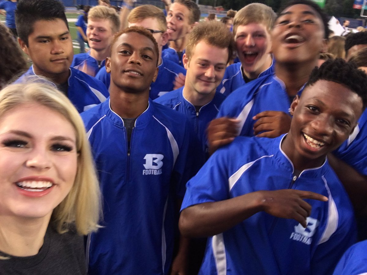 EArmstrongTV's tweet photo. Thanks #BryantHS for coming out early and showing your #Hornet Spirit! We're all rooting for these boys tonight. https://t.co/nn1aetXlhX