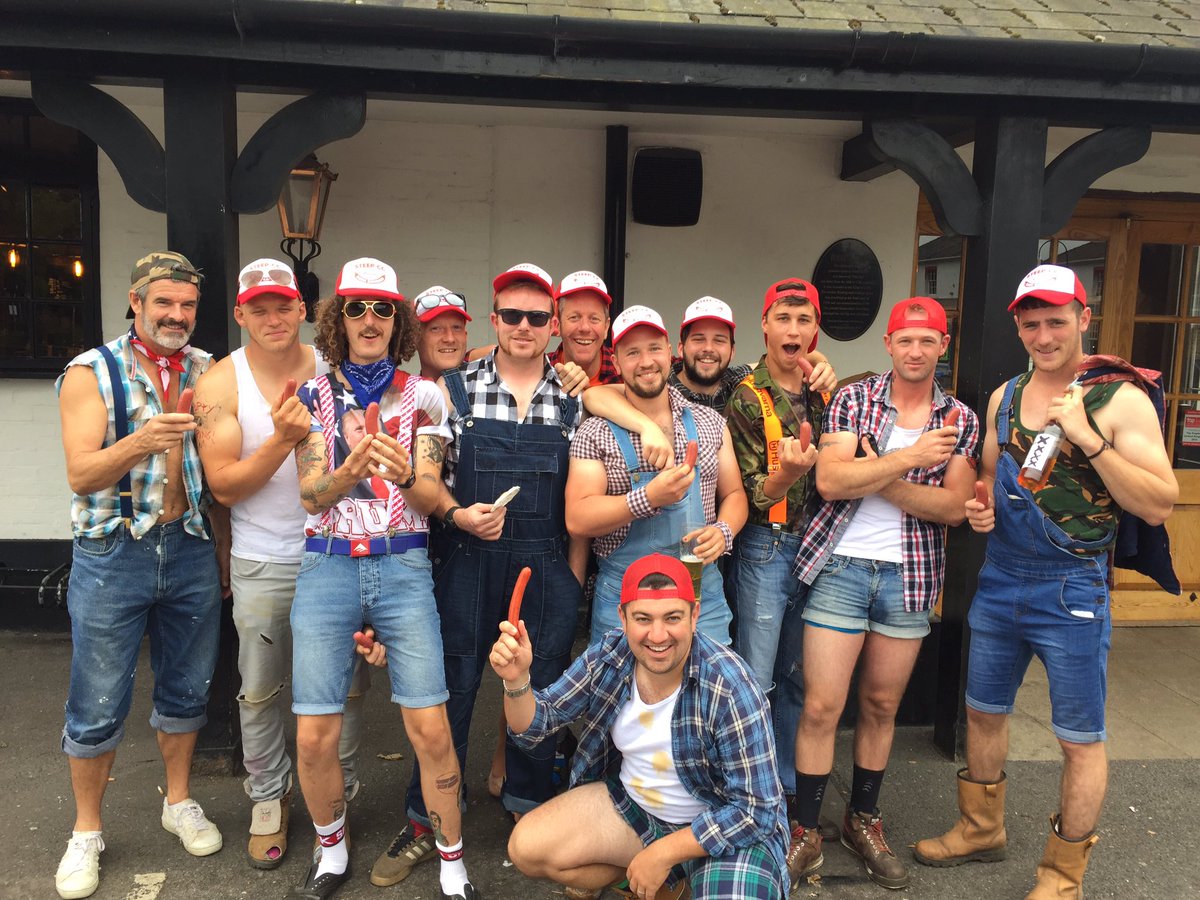 SteepCricket's tweet photo. Steep CC Hillbilly Tour 2016! Bristol here we come! https://t.co/3jcDITeDoO