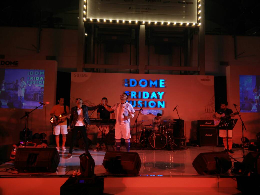 Enjoy the performance of <a href="/my_own_music/">MyOwnMusicJKT</a>  #SQFridayFushion #withSqdome