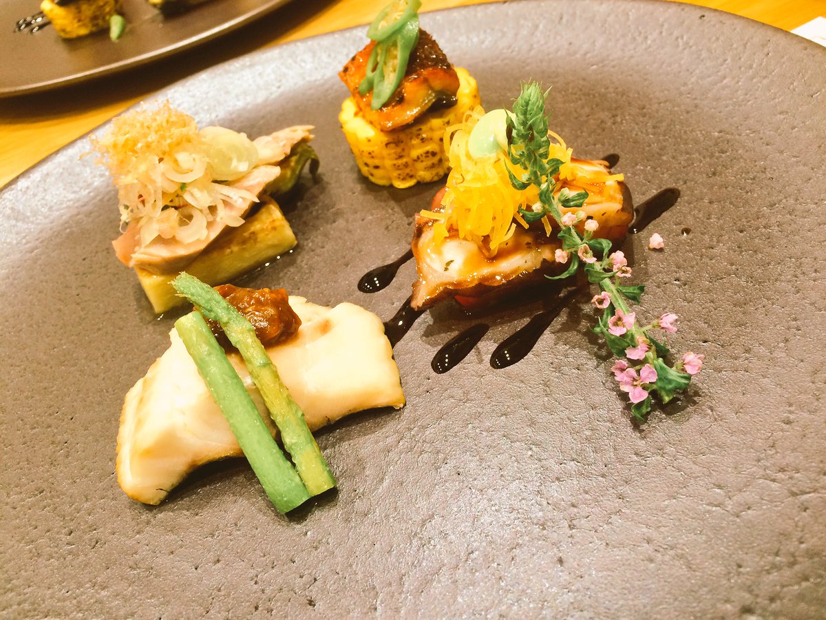 Yuu3Ma's tweet photo. 食欲の秋〜♡
お料理美味しすぎて写真載せきれないほど食べちゃいました💦
取りすぎた脂質はハイパーブレイク��素に頼むしかなぃ！！

#カレン
#ハイパーブレイク酵素
#食欲の秋 https://t.co/tZmxdMHQ5X
