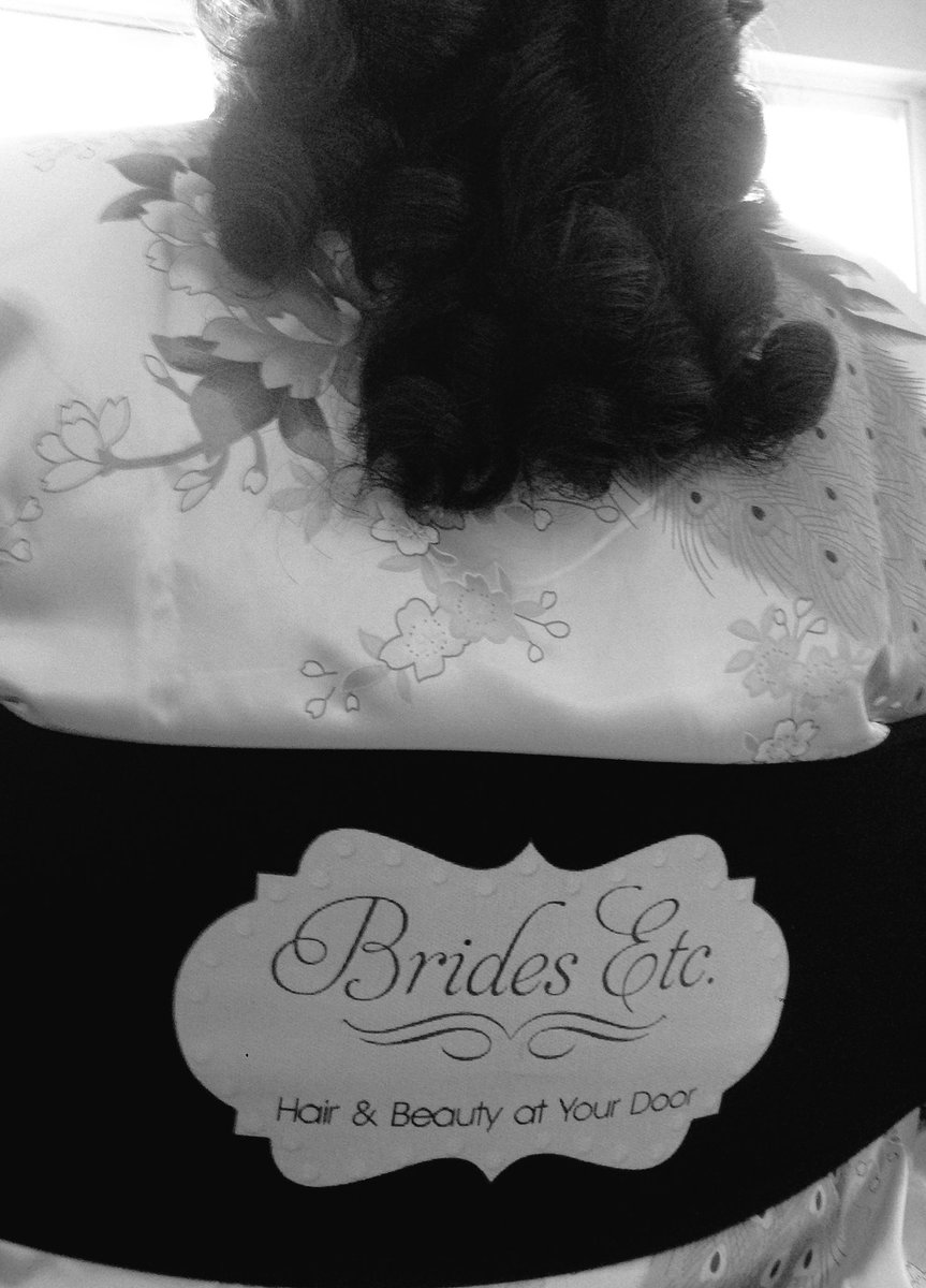<a href="/BridesEtc/">BridesEtc.</a> love the chair perfect assessorie for pampering the #bride on her #weddingday #torontoweddings
