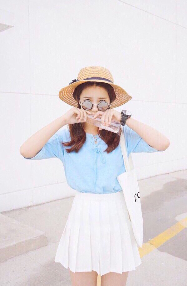 multistuff_'s tweet photo. 💥Ribbon eyelet t-shirt
เสื้อยืดตอกตาไก่ พร้อมเชือกสานไขว้ ๆ
มี 4 สี ดำ ขาว ฟ้า ชมพู
✨ราคา 300 บาท ส่งฟรี reg https://t.co/QOued2pO3I