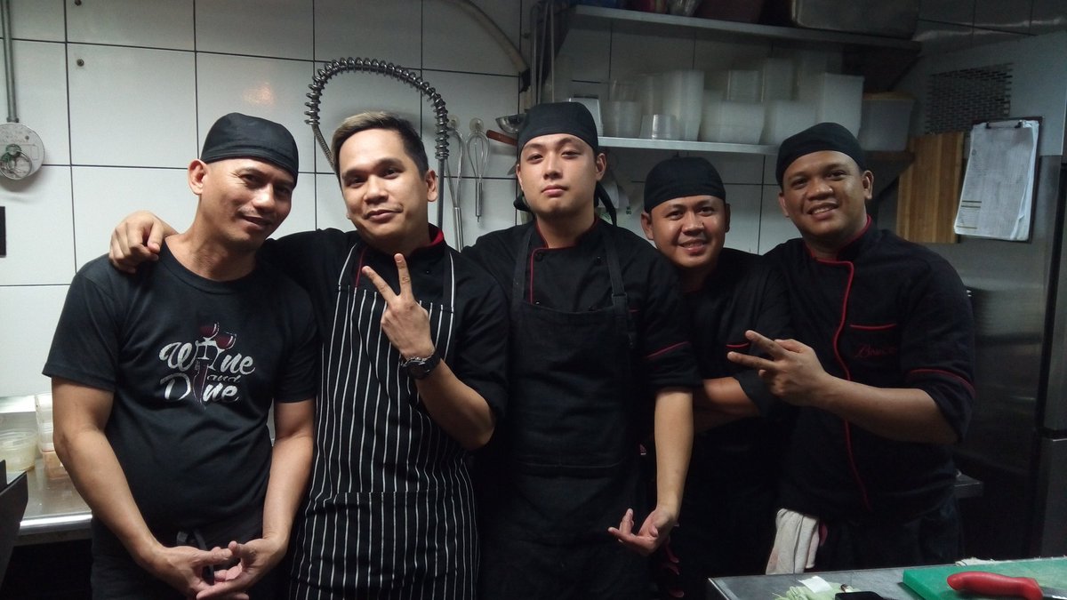 The kitchen warriors. #TeamAlabang