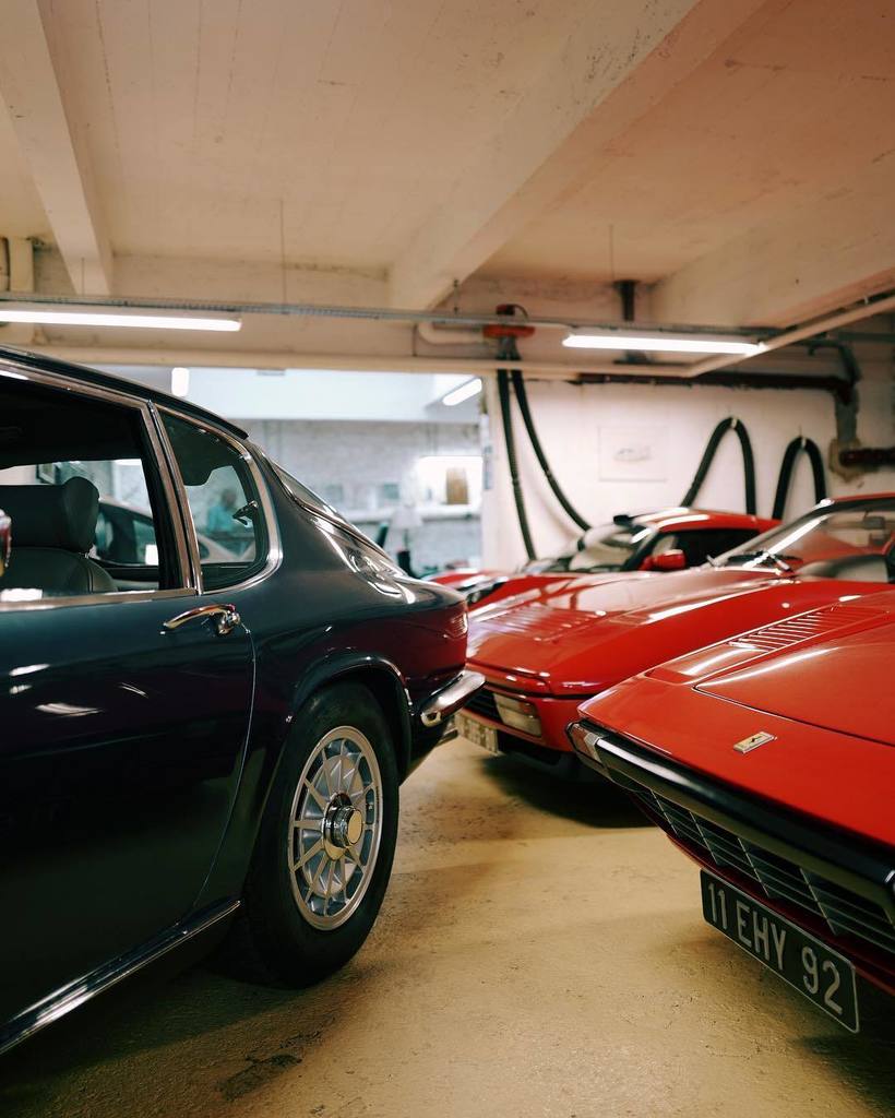 Quite a little scene @elevencars in Paris • 📷: @tedgushue • #DriveTastefully