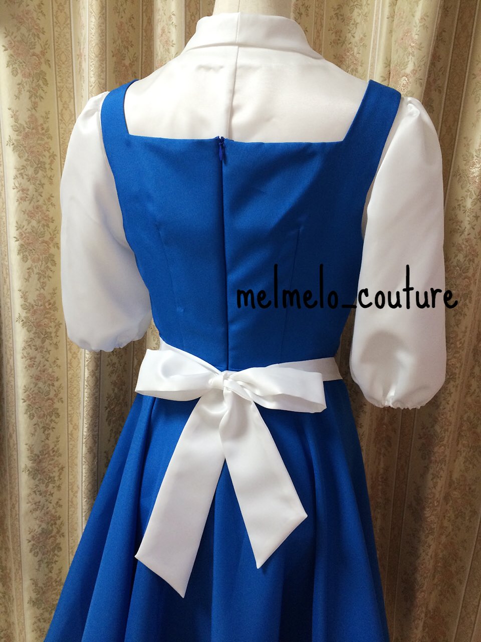 Melmelo ベル 町娘ワンピース ペチコートを着なくともふんわりと大きく広がるスカートでとっても可愛くできました