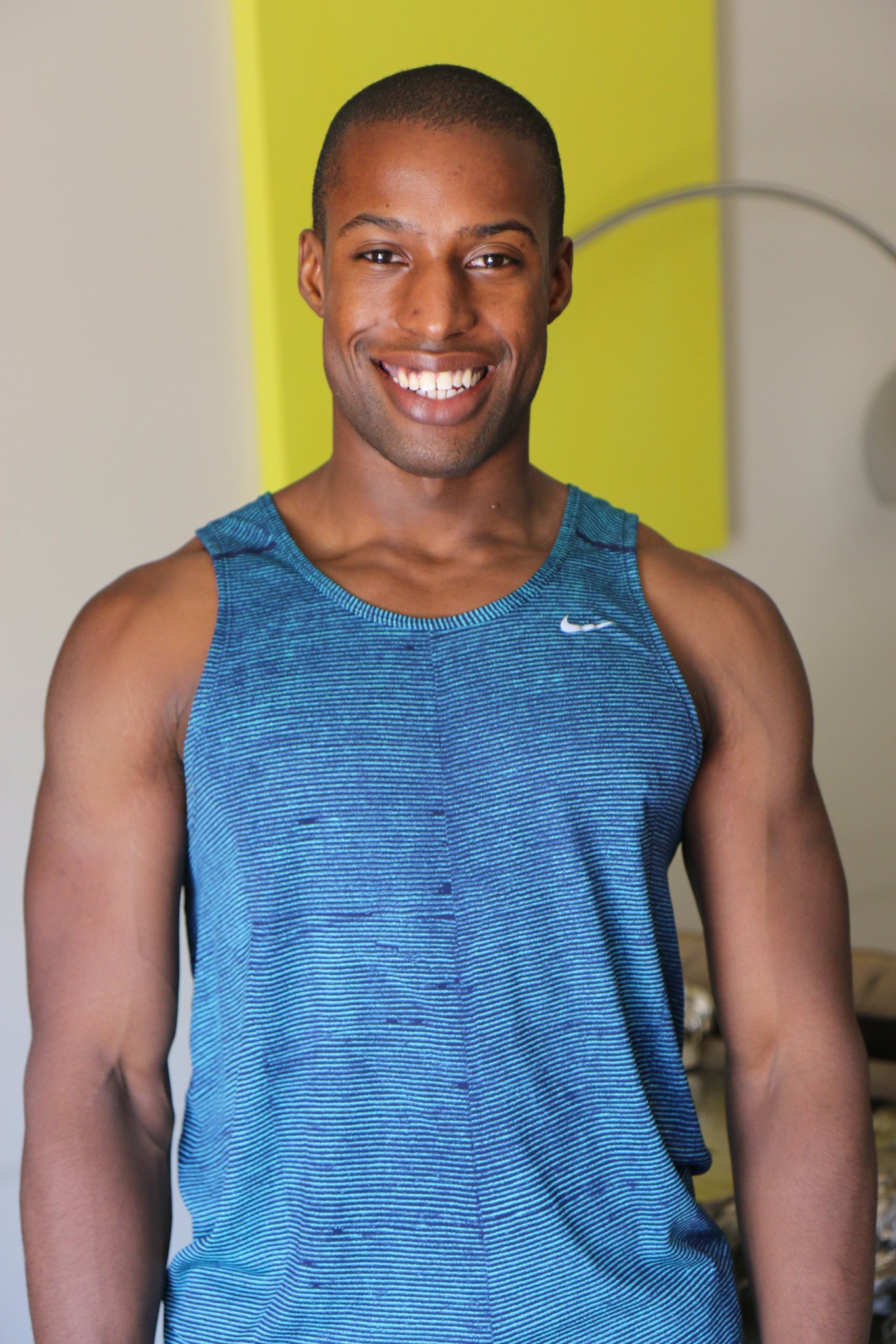 What does everyone think about Tyler Smith ? #gay #gayhoopla #bush #bigdick #fit #model #abs #booty #smile