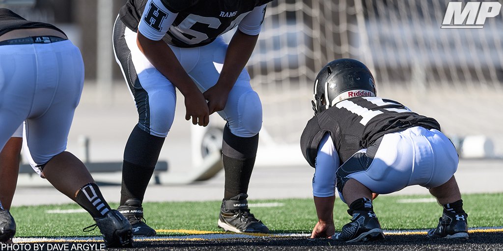 MaxPreps's tweet image. 4-foot-3 Zach Schreiter doesn't back down from huge challenges

WATCH: t.maxpreps.com/2c5jIbP