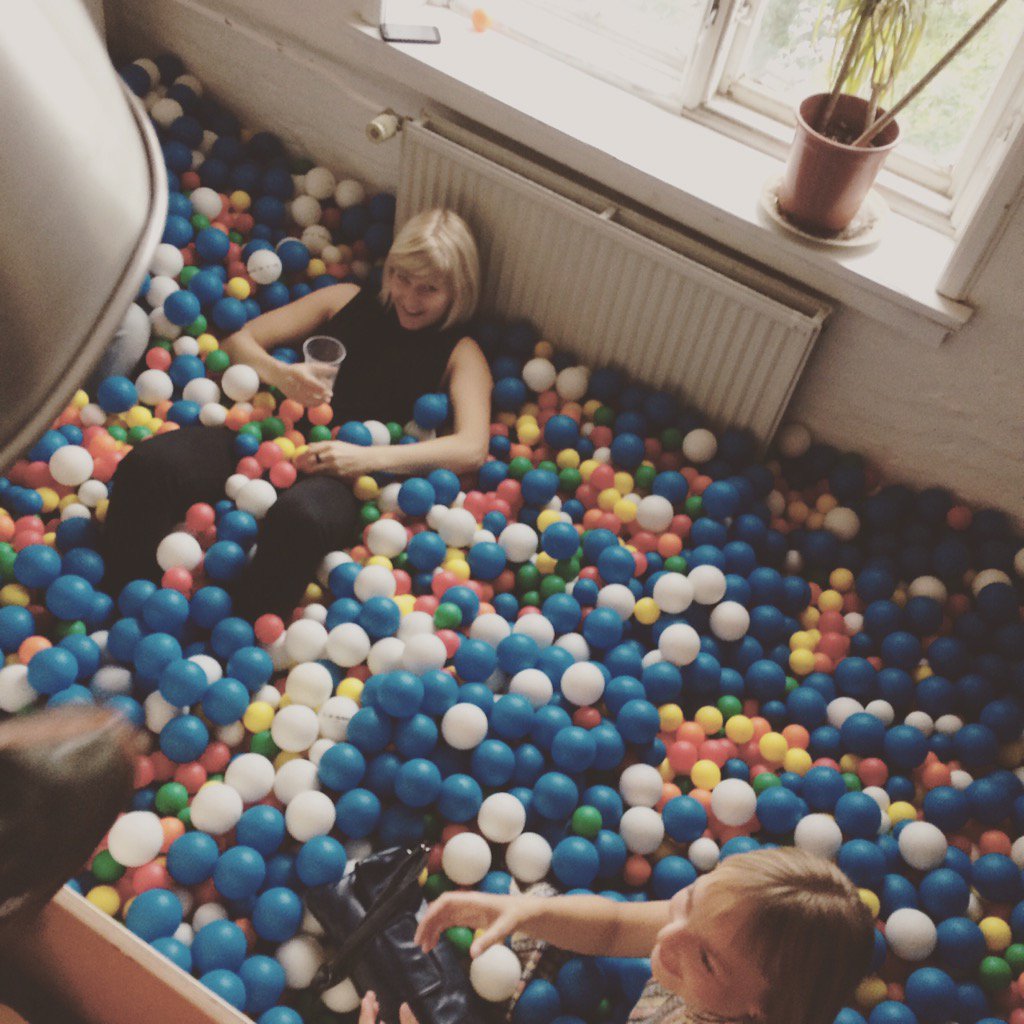 DisieDk's tweet image. Møde 2 #kphfamily #kphprojects #pagnefredag #creature #coworking #friday #fridaybar #cphftw