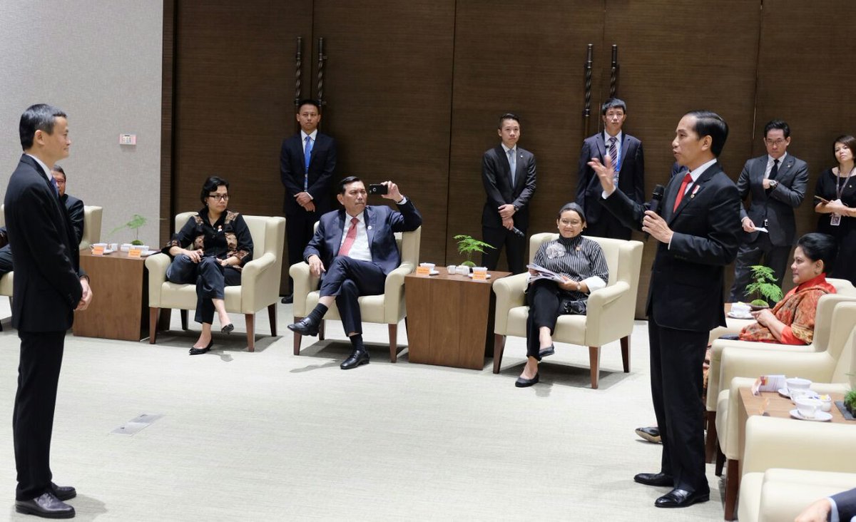 KemenkoInfra's tweet photo. Menko Kemaritiman LBP dampingi Presiden Jokowi berkunjung ke Alibaba Group Corporate Campus, Hangzhou RRT, (2/9) https://t.co/nbgvFzDx3Z