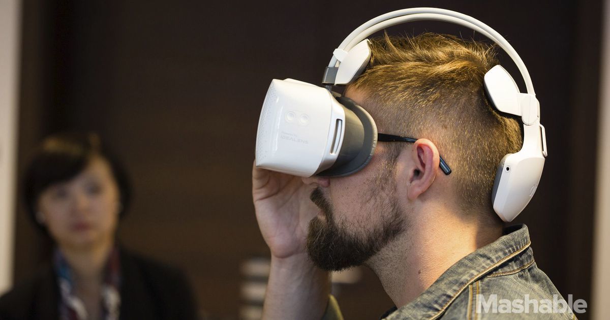 goSpectral's tweet photo. Alcatel's Vision VR headset has got no strings to hold it down https://t.co/kXOqj9CrlB #VR #HMD #VisionVR https://t.co/qTt3fyHwMg