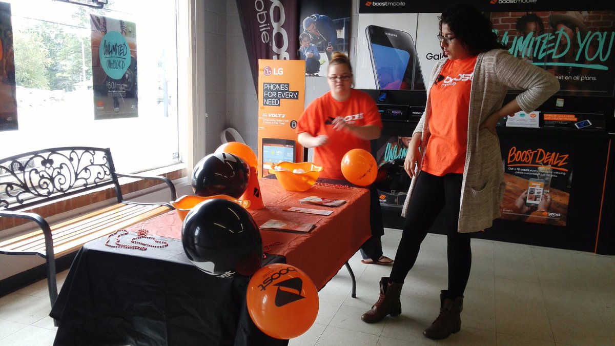 CK75Enterprise's tweet photo. #BoostMobile #WhereYouAt #MtAiry #Elkin #Ck75Enterprise https://t.co/9zbmAohGfG