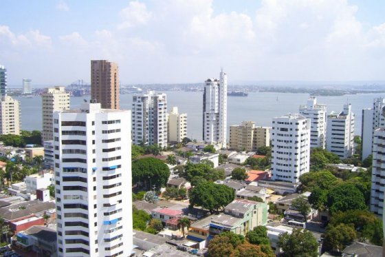 Xaxy Video - Cartagena : Adolescente lanzÃ³ piso edificio Cartagena evitar video ...