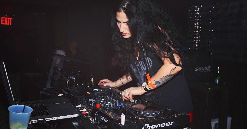 DJcity's tweet photo. .@djomi drops Drake and Rihanna-themed #FridayFixMix https://t.co/T1D66EXIfw https://t.co/y95WlimMIc