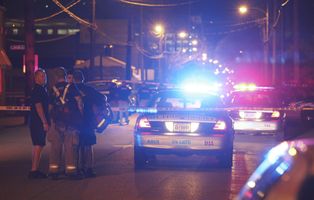 Man shot outside visitation for gang victim cjky.it/2cfP6Bw via <a href="/courierjournal/">Courier Journal</a>