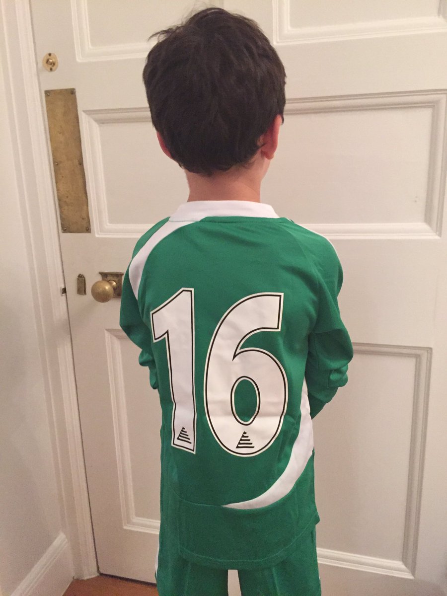 danielbayf's tweet image. @Noble16Mark Edgware Town under 9s here we come. Number chosen in your honour. #Nobes #ZachB