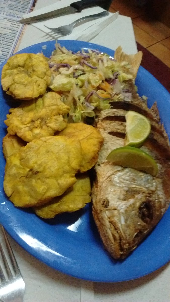anaysa34's tweet photo. Y seguimos celebrando...lunch @CafeManolin #San Juan @PuertoRicoPUR  #PlacesToGoPR  #comidacriolla @salpr https://t.co/Nmgp8uD9jo