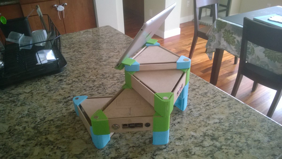 LeapToTech's tweet photo. #iTKit Arranging it into stair steps.  Earliest prototype using MDF as case material https://t.co/0raRzDIjbX