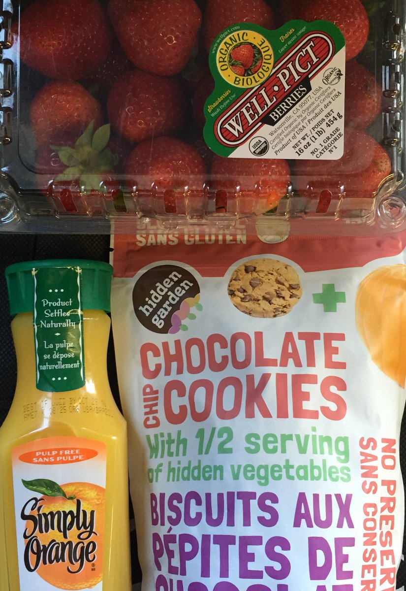 organicgarage's tweet photo. Going away this long weekend? Stock up on road trip essentials! @HdnGardenFoods #SimplyJuice #Organic #Strawberries https://t.co/zT0FNXNoVE