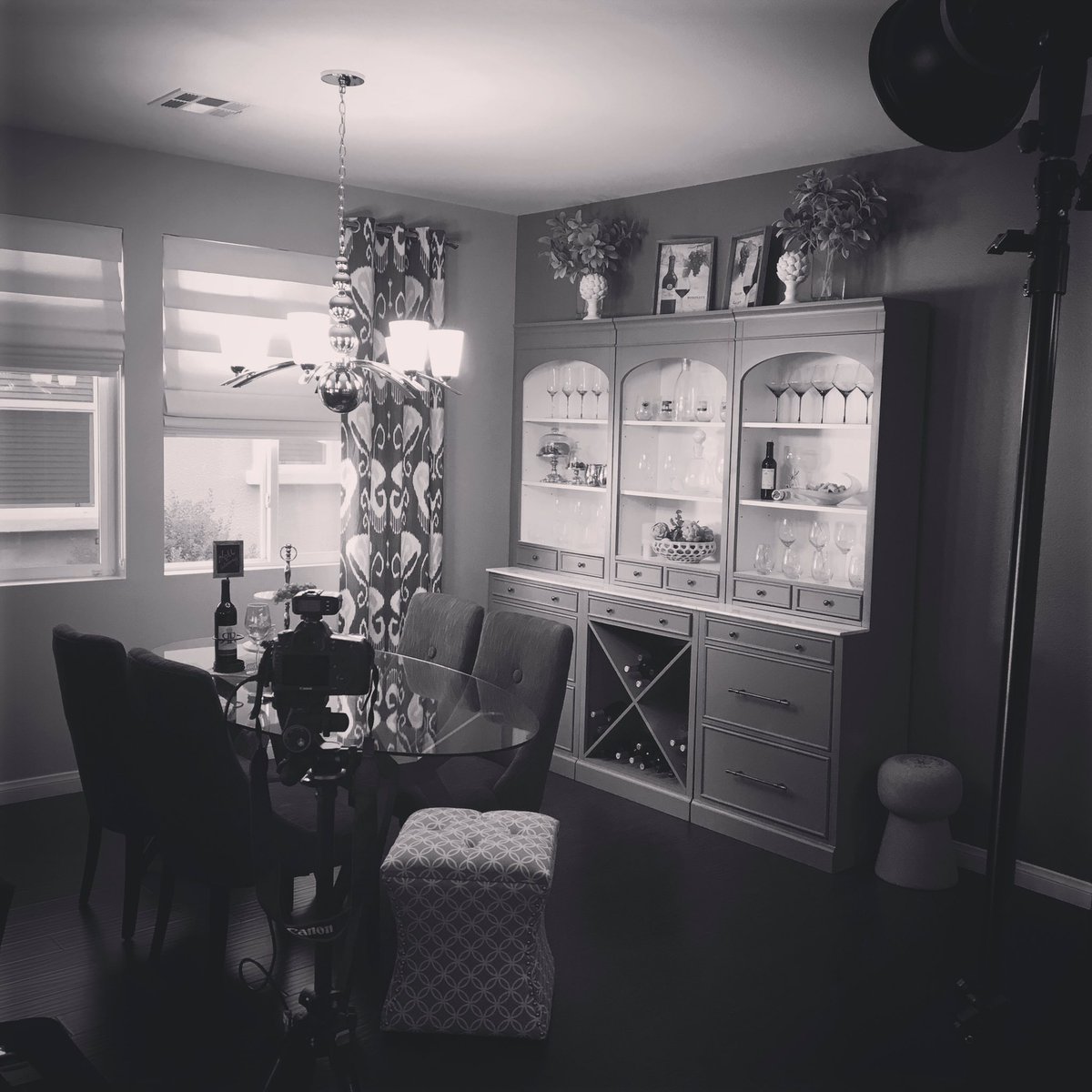 RoomResolution's tweet image. Photo Shoot Day 💜 #interiordesign #wineroom