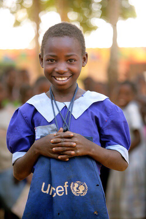 Getting ready for school next week? Share a hearty smile with the children this weekend. Happy weekend