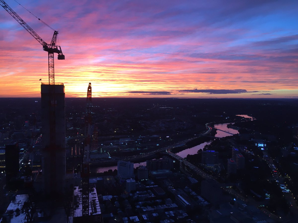 kristy808's tweet photo. Sunset from the 55th floor. Purple river. @ the comcast center https://t.co/rLxzTeARES