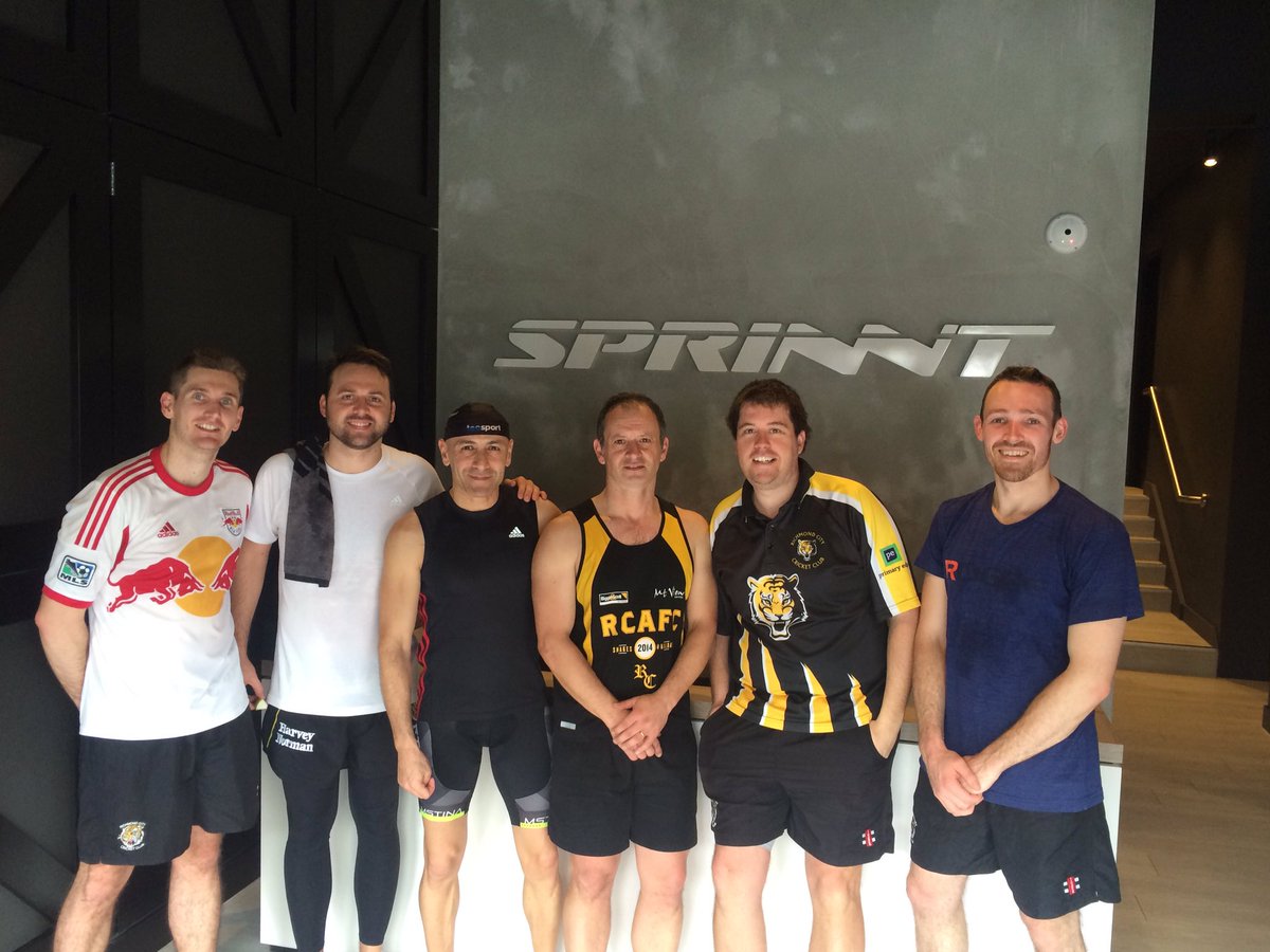 Ripping session with <a href="/sprinnt_/">Sprinnt</a> this morning down in Camberwell sweating up a storm. Great workout and good fun!
