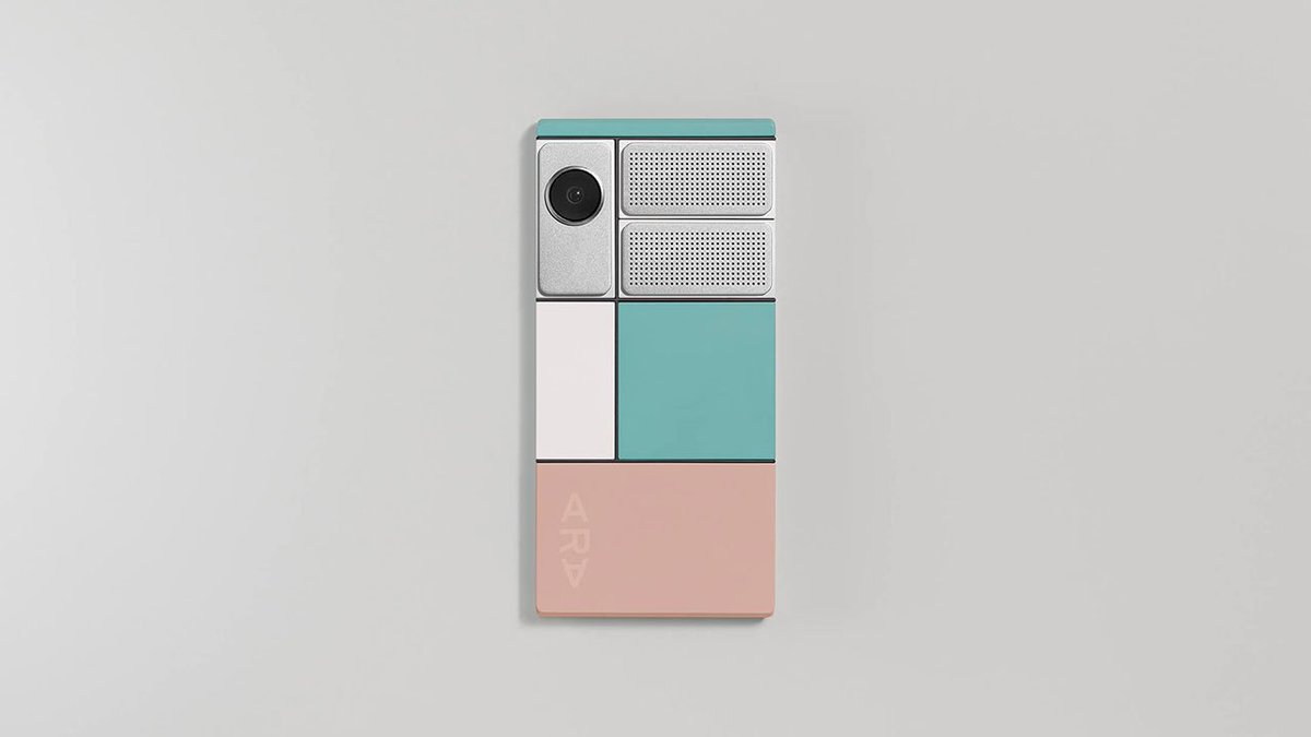 Gizmodo's tweet photo. Nobody wants a modular smartphone https://t.co/B4ZG2v6sB2 https://t.co/2qCXqfR7YX