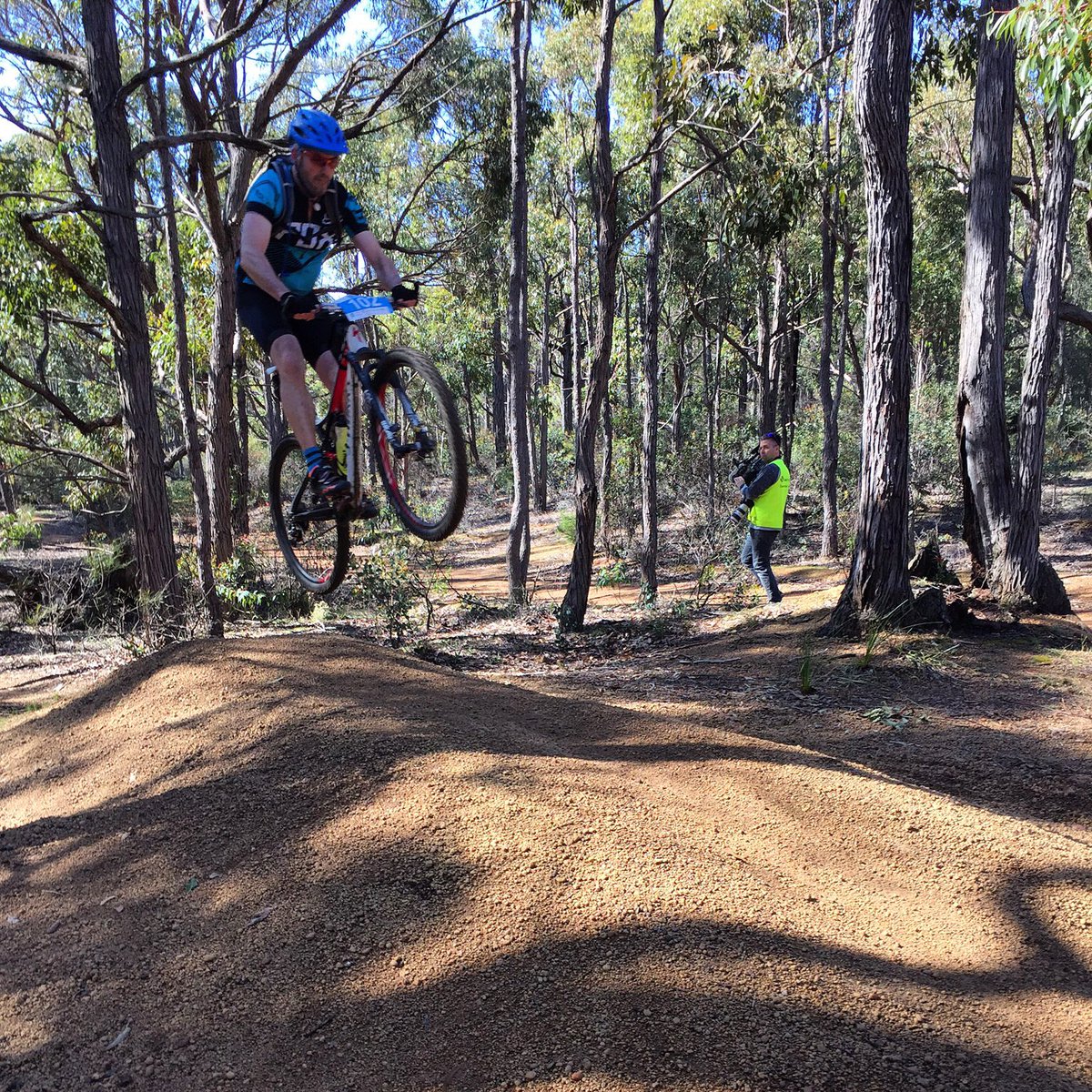 TriEventsWA's tweet image. Our @ActBelongCommit Dwellingup 100 riders are getting some air at Turner Hill #dwellingup100 #mtb #mountainbike